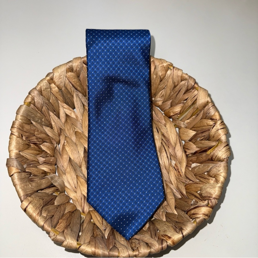 Calvin Klein Deep Blue Men's Tie 100% Silk